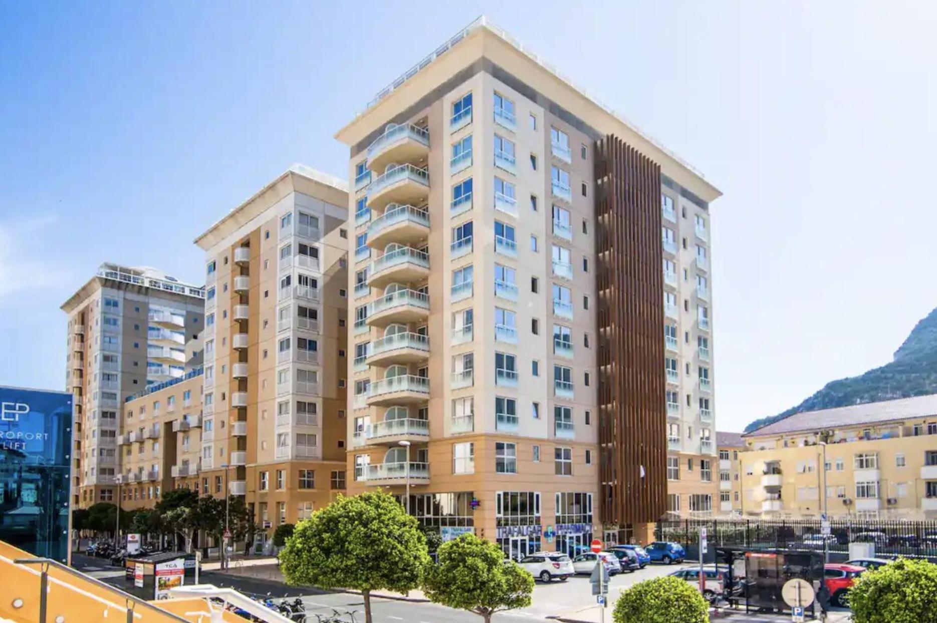 West One Studio Apartments Gibraltar Room photo
